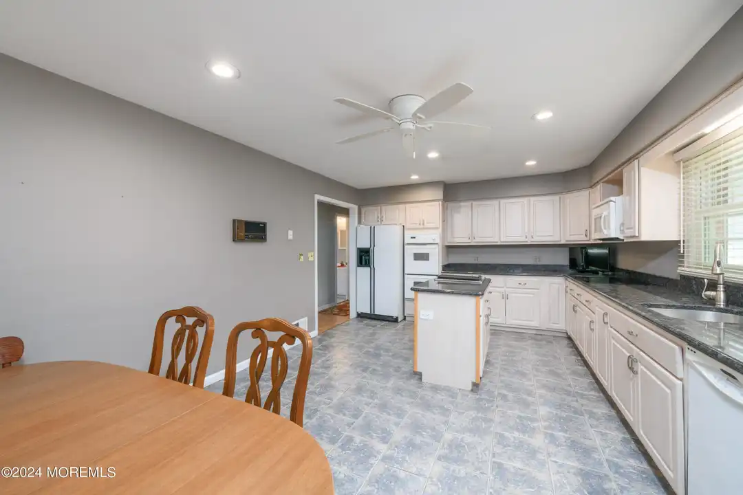 House in Wall Township - More