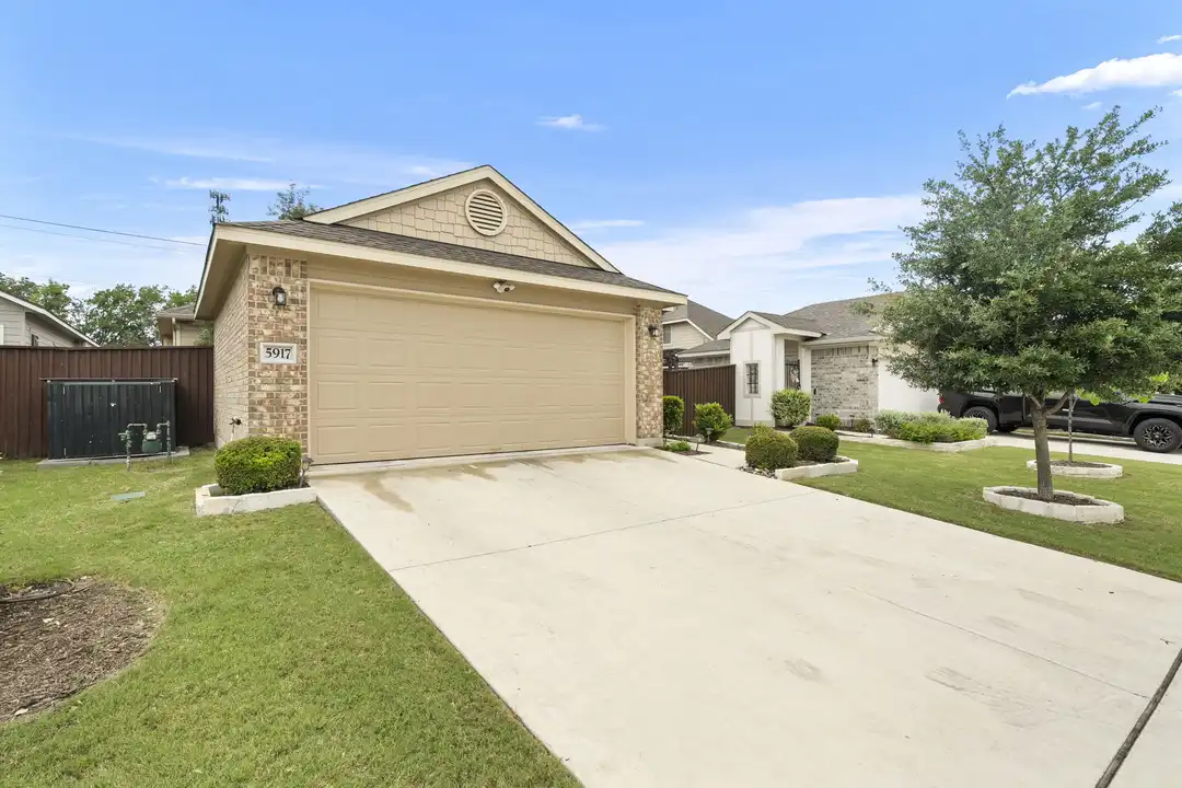 5917 Principale Dr - View 5