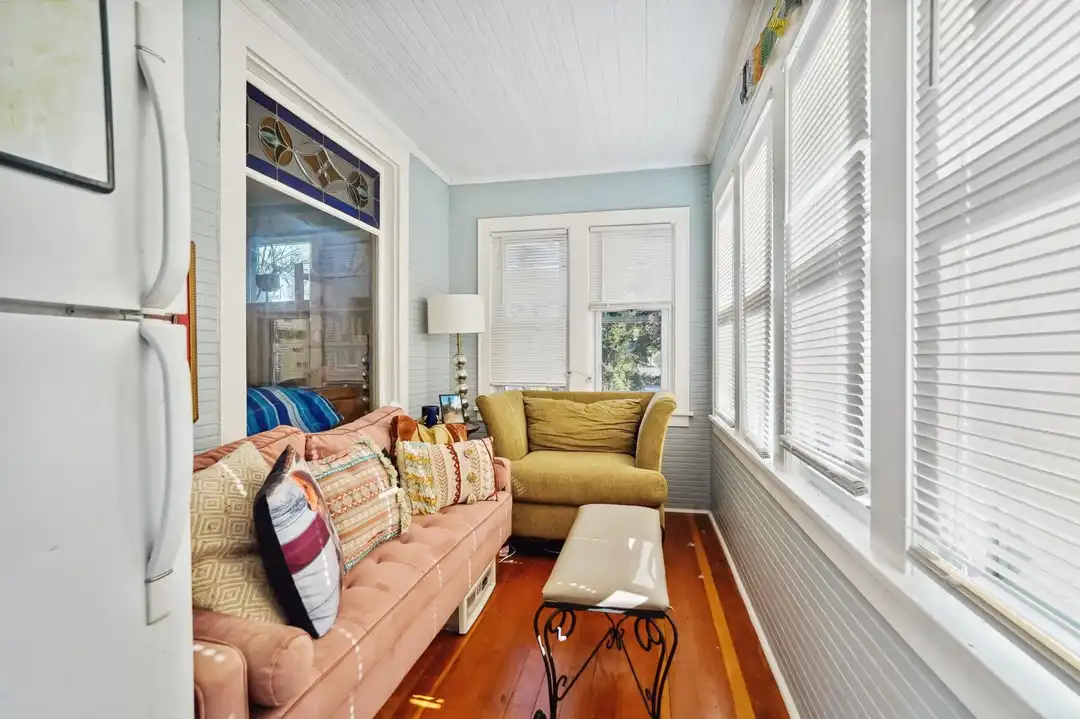 1618 6th St NE - View 4