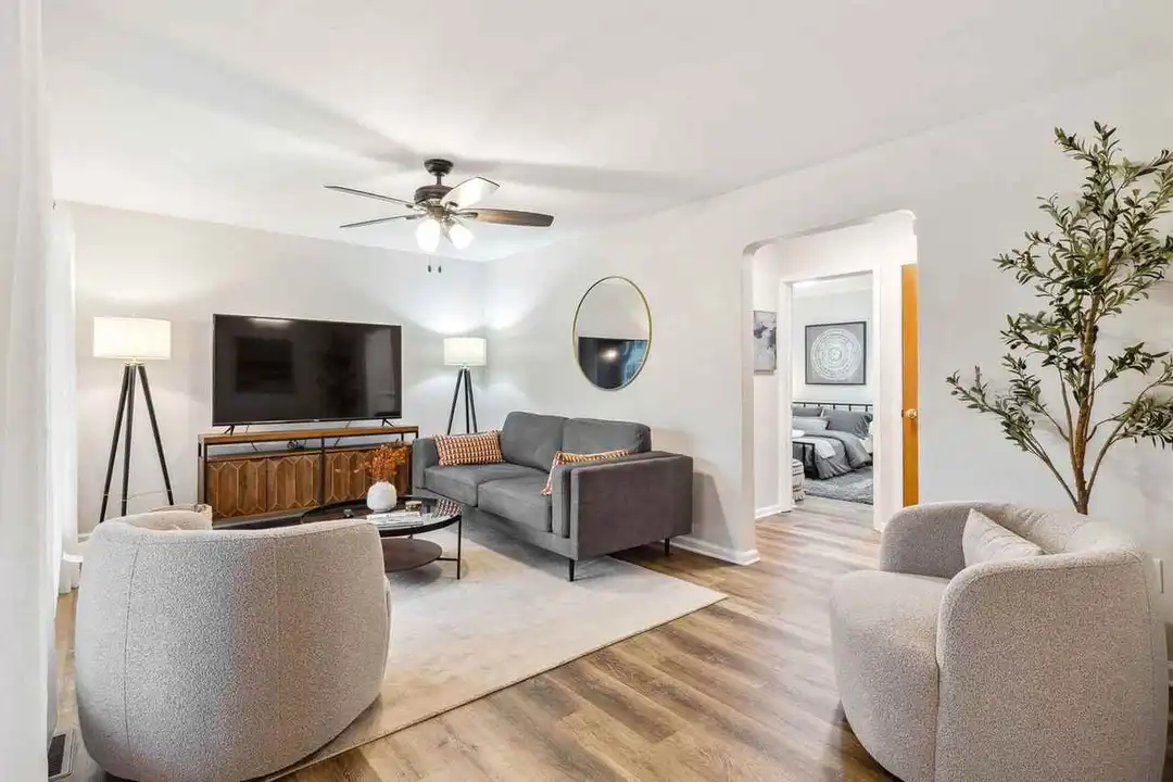 3763 Salisbury Rd unit 1593990P – photo 1