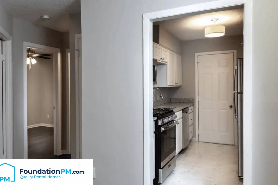267 Greenlaw Ave unit 11 - View 6