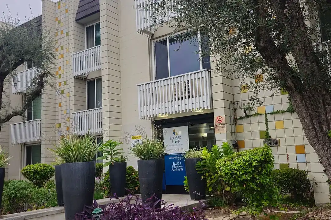 Welcome to La Villa Lake Apartments- 55+ Better Living - View 5