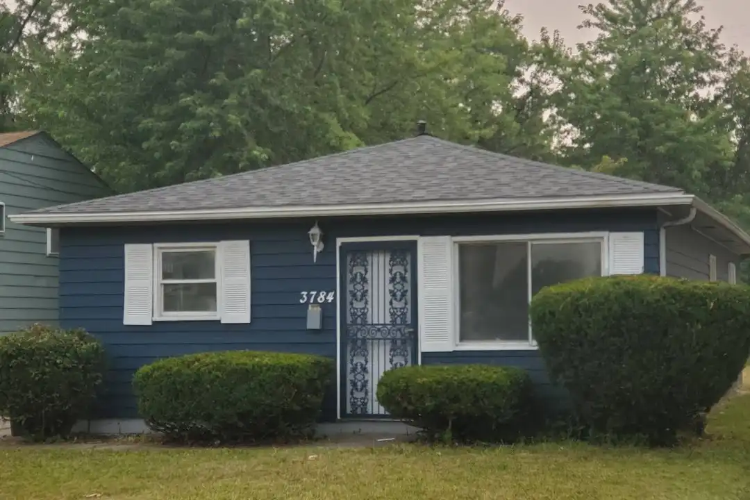 3784 E 142nd St – photo 1