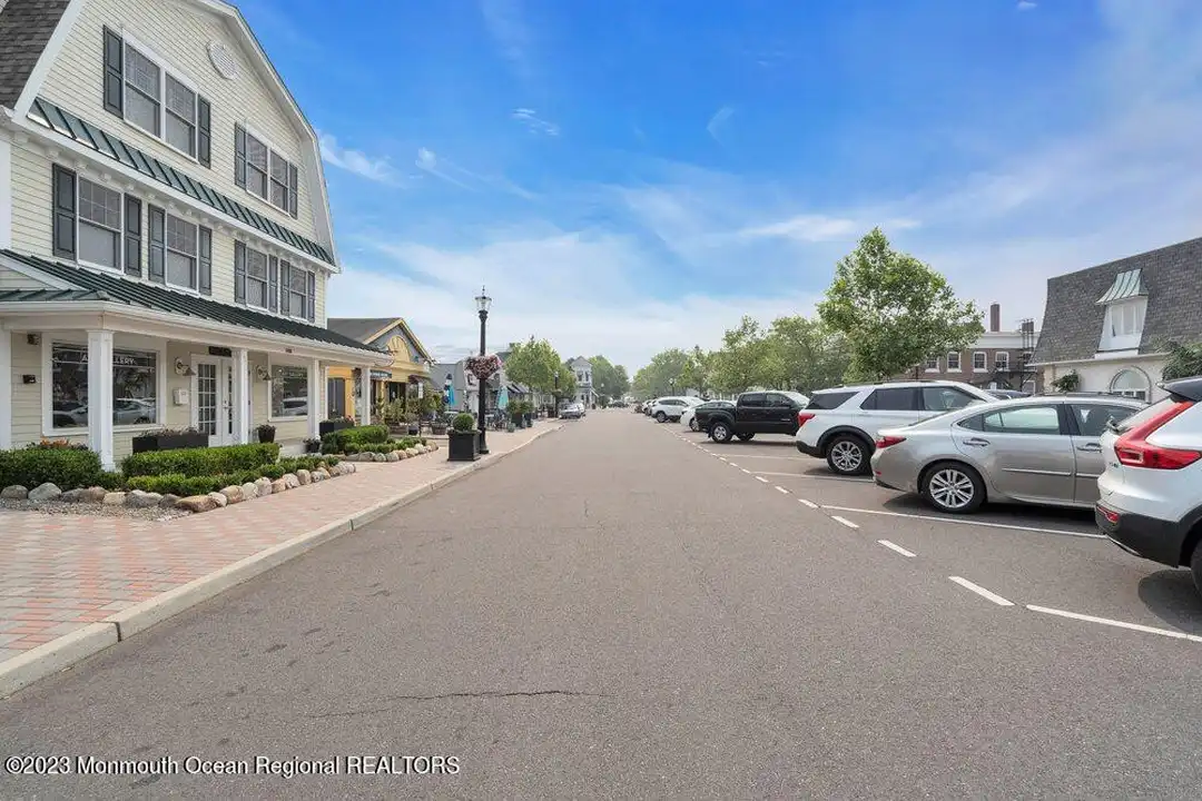 308 Morris Ave #A - View 4