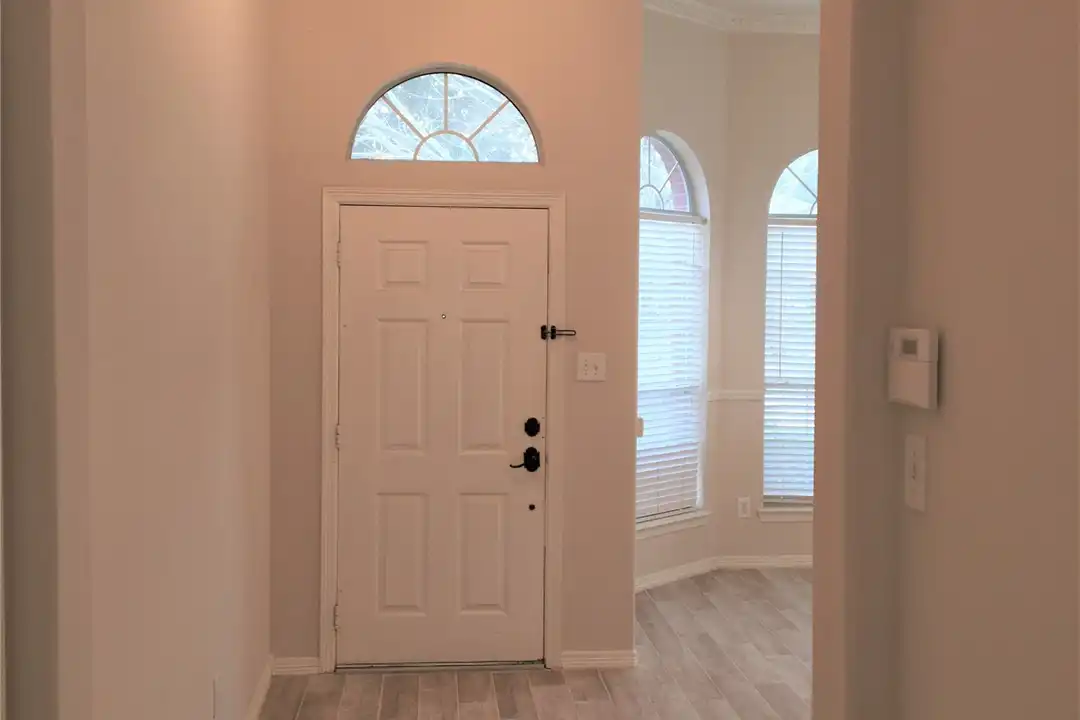 2214 Valley View Crossing - View 6