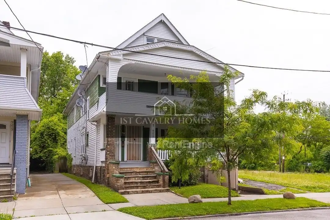 9215 Yale Ave unit 9217 – photo 1