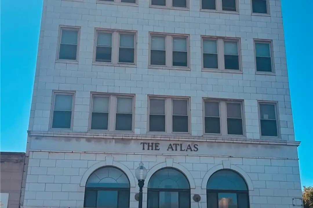 5644 Broadway Ave unit 201 – photo 1