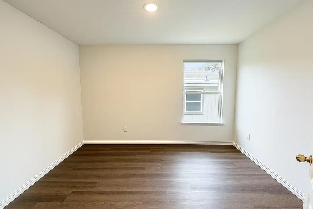 414 Munson St - View 6