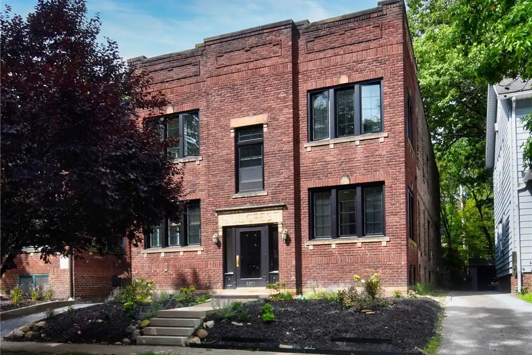 2272 Grandview Ave unit 2 – photo 1