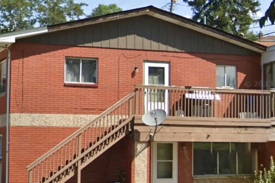 100 Woodland Rd unit Unit 2 – photo 1 of 12