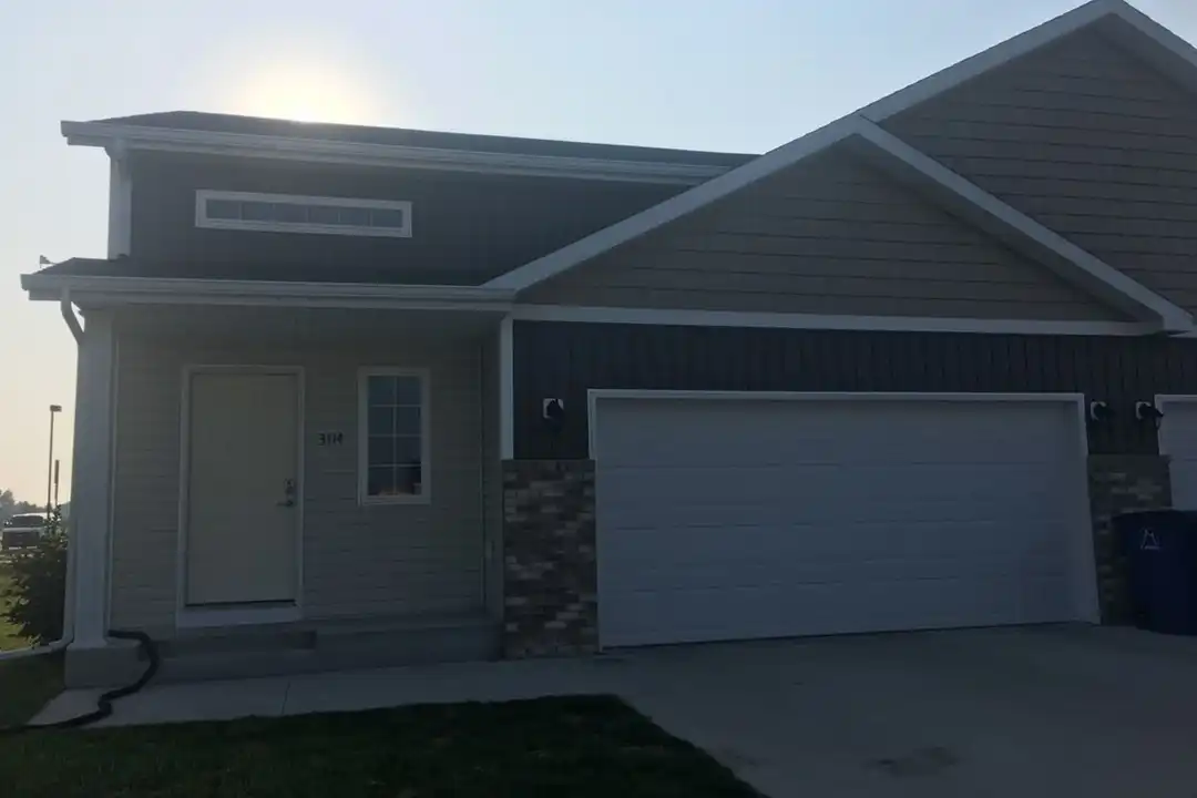 3114 27th St S – photo 1