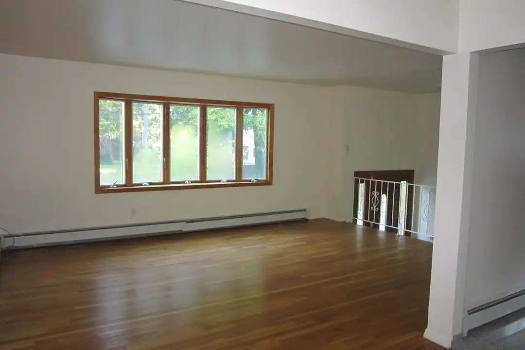 42 Maple St – photo 1 of 10