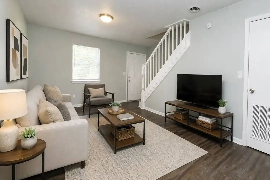 411 Booth Rd unit 413 – photo 1