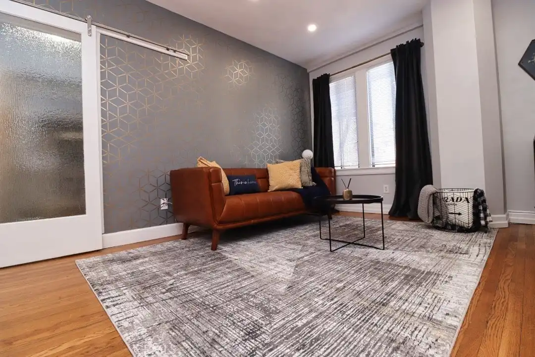 315 W 3rd St - View 5