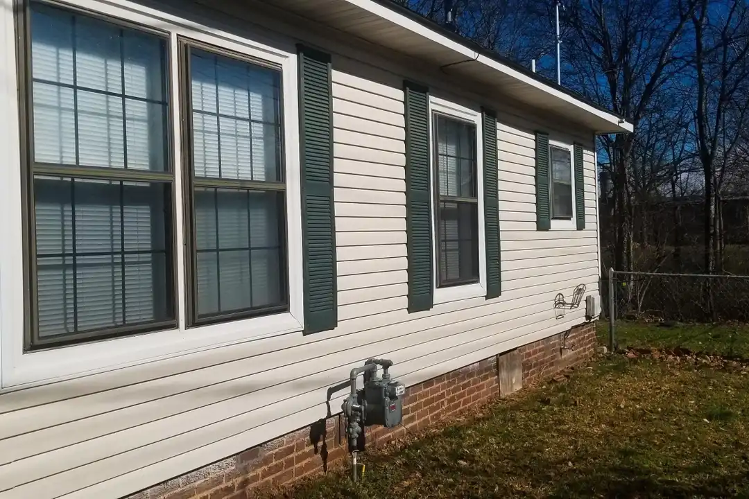 724 S Main St - View 3