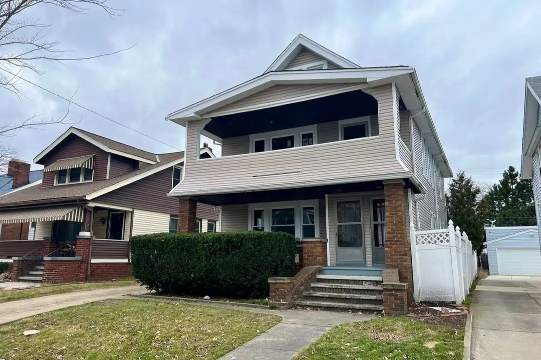 2068 Waterbury Rd unit Unit 2 – photo 1