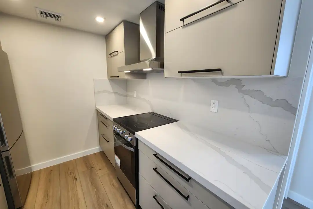 1720 Harrison St unit 16b - More