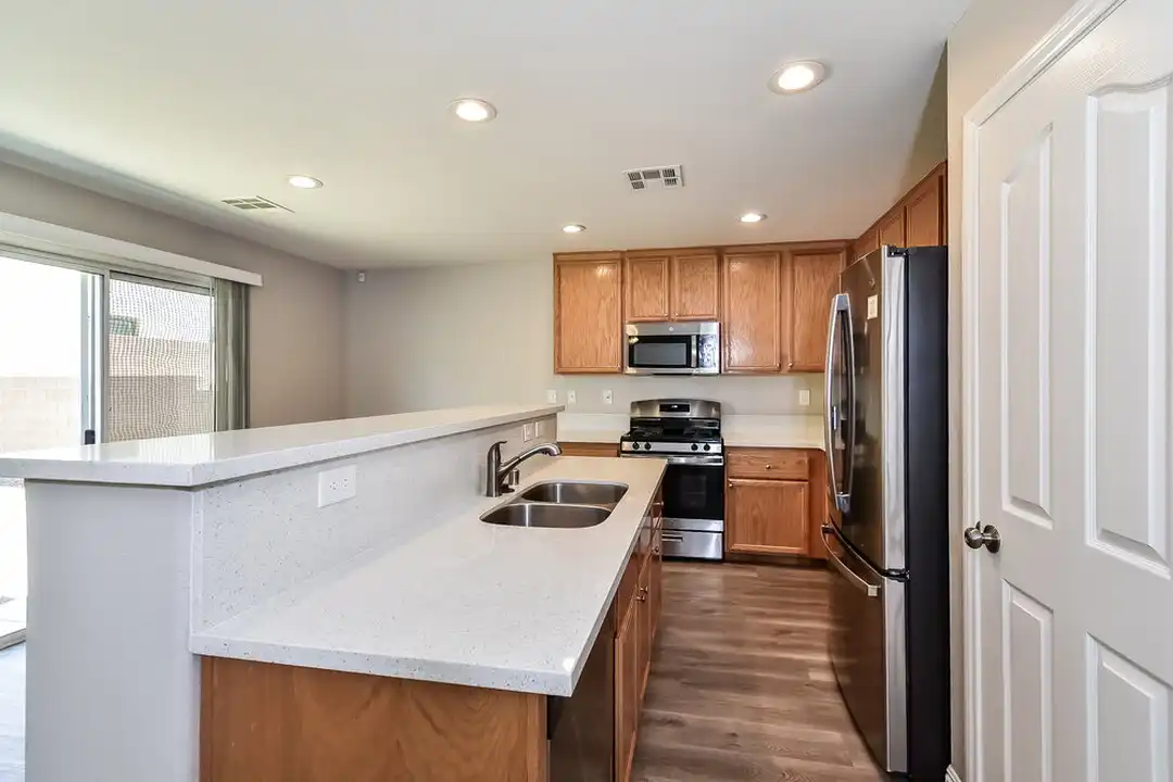 124 Icy River Ave - More