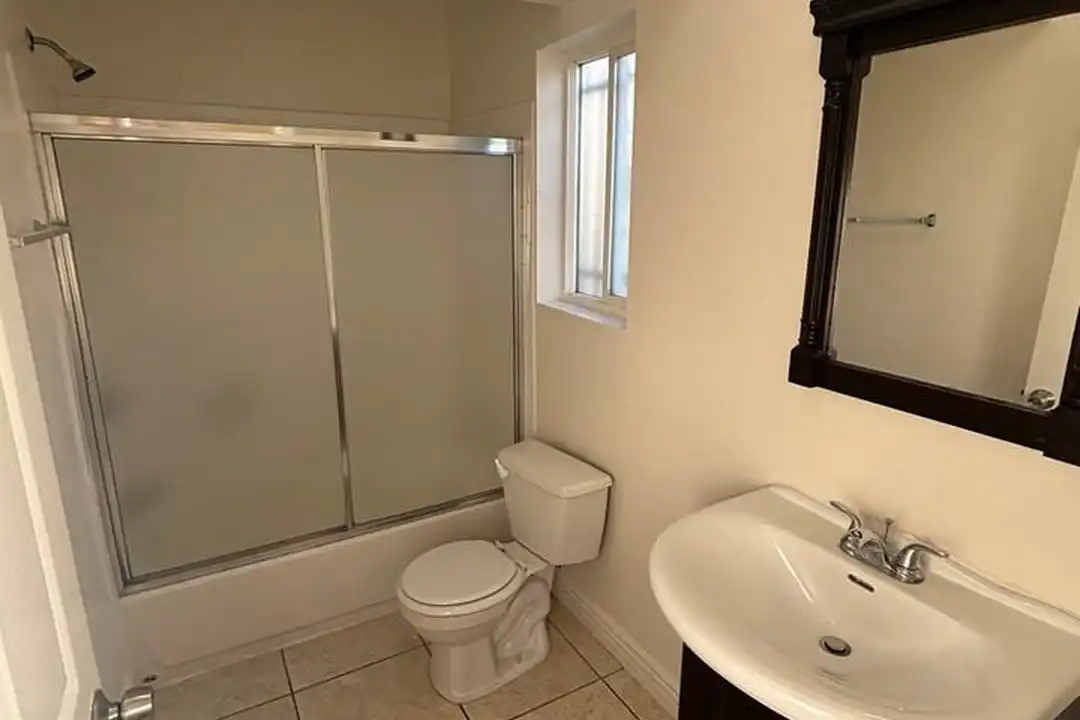 632 E 113th St - View 4