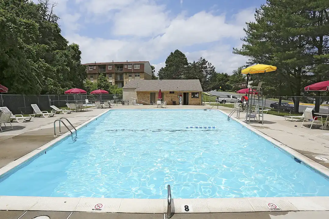 Village of Pine Run Apartments & Townhomes* – photo 1