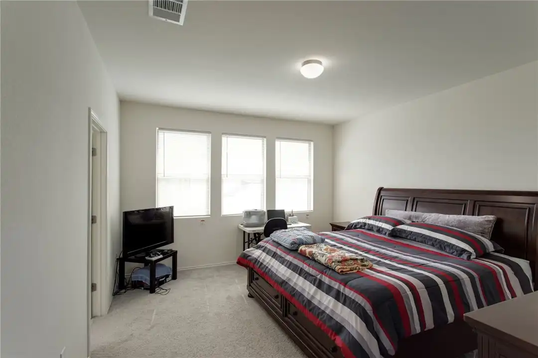 9109 Garnet Dr - View 5
