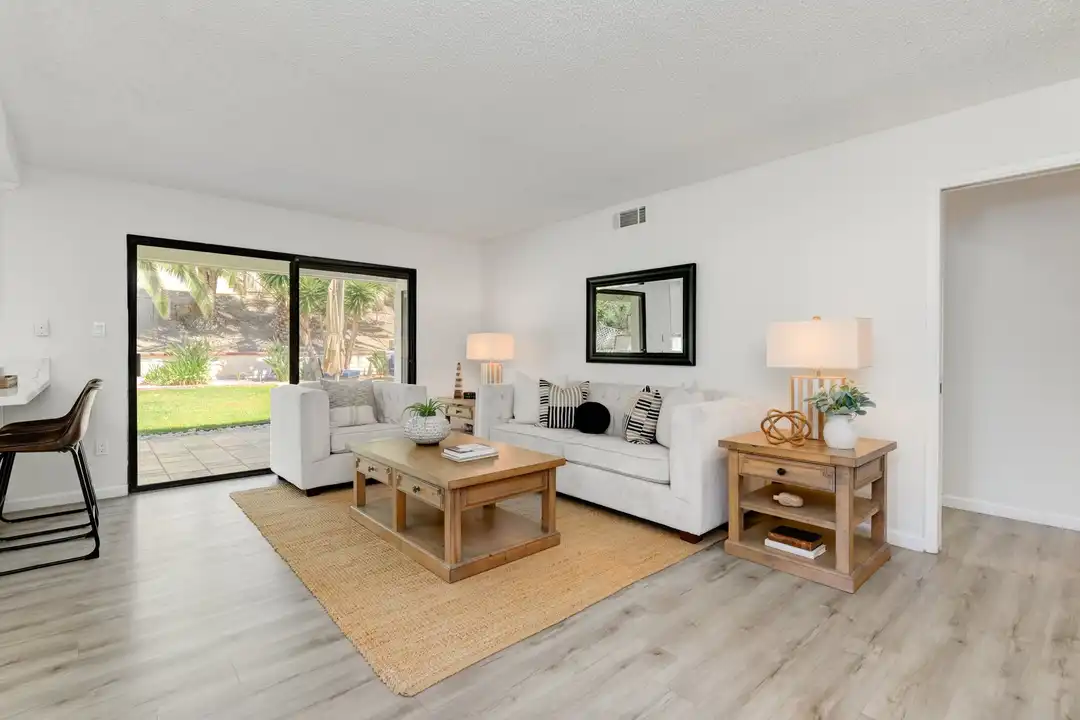 3408 Viewpoint Way - View 6