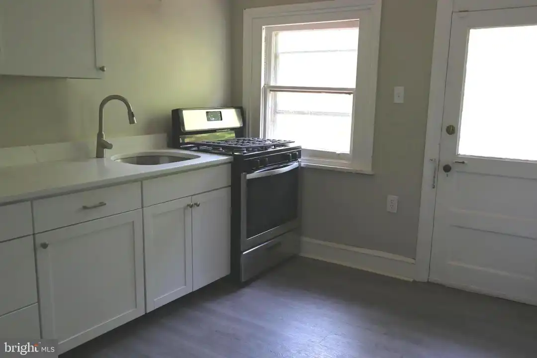 101 E Main St unit 3F - View 3