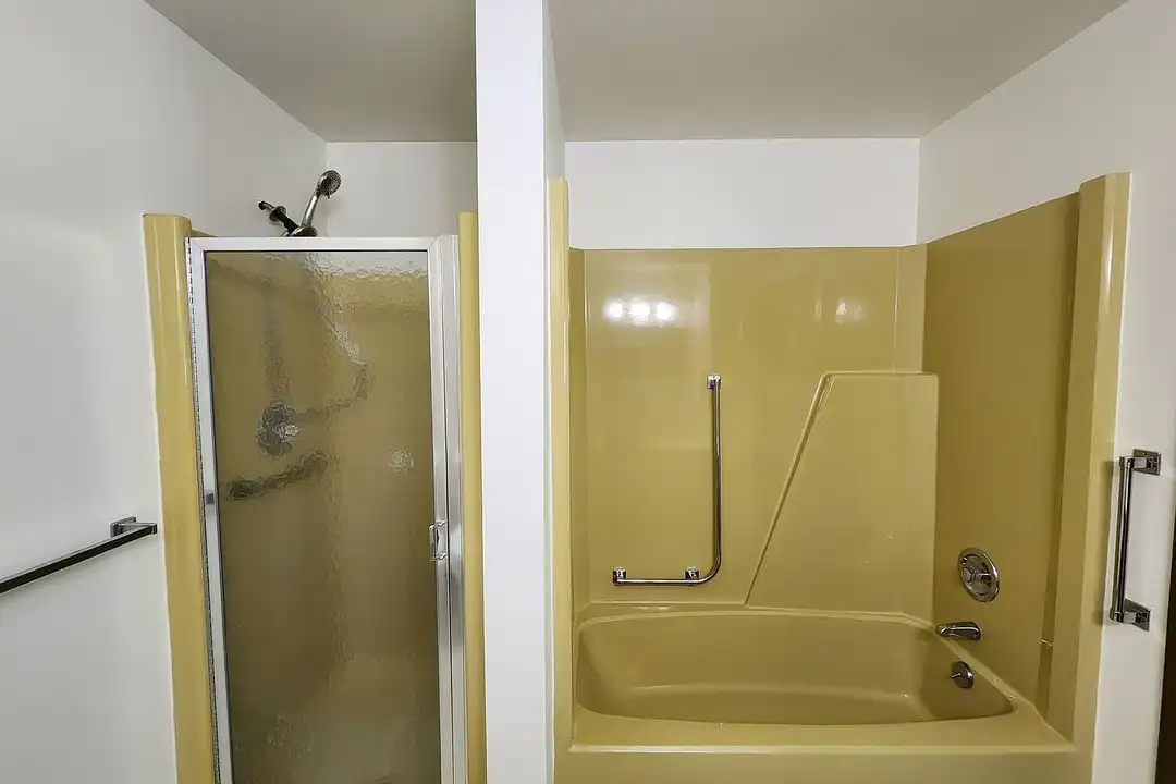 Freedom Ring Apartments – photo 1 of 20