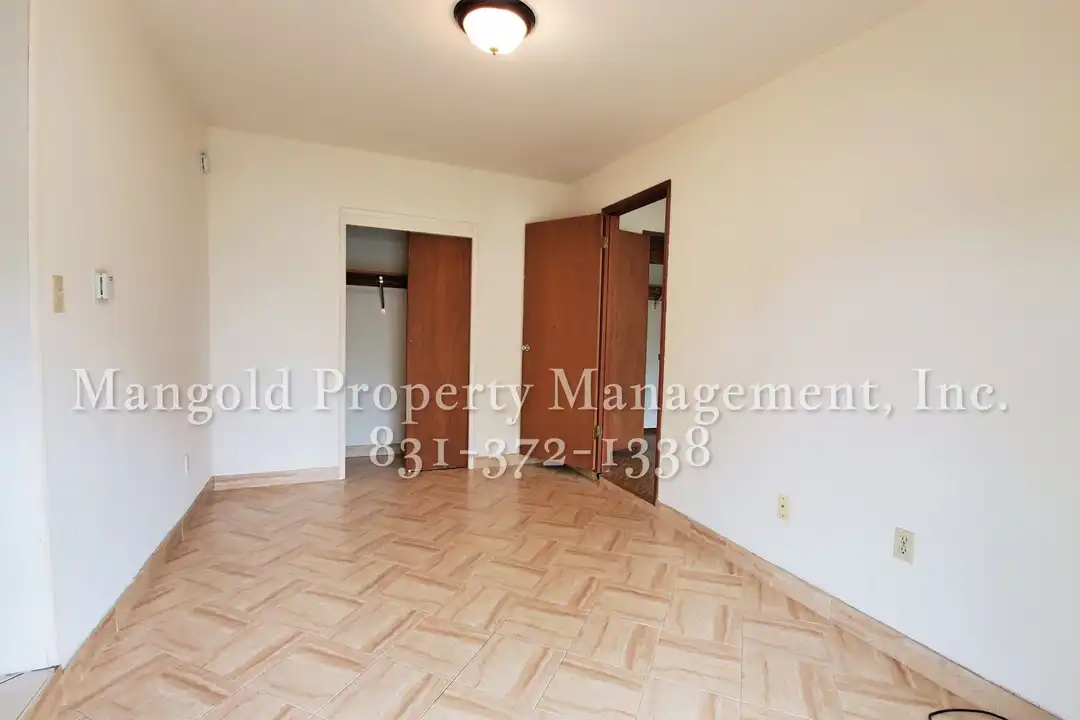 1231 First St unit 1231 1/2 - View 3