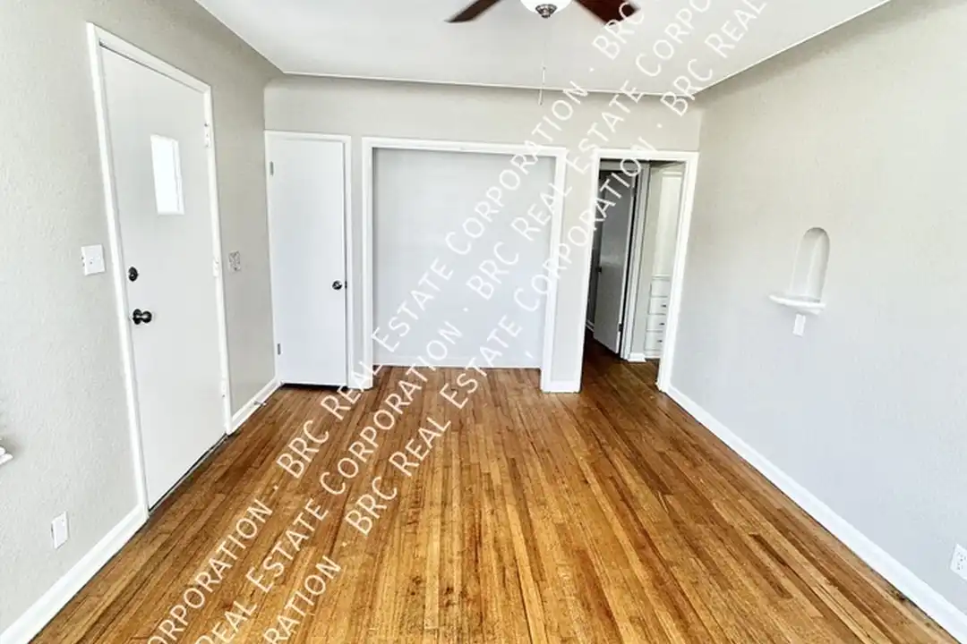 1358 Vance St - View 5