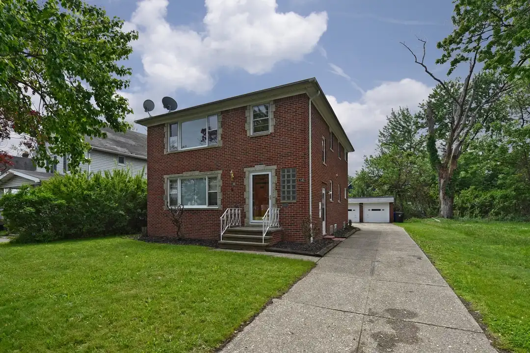 1140 E 176th St – photo 1