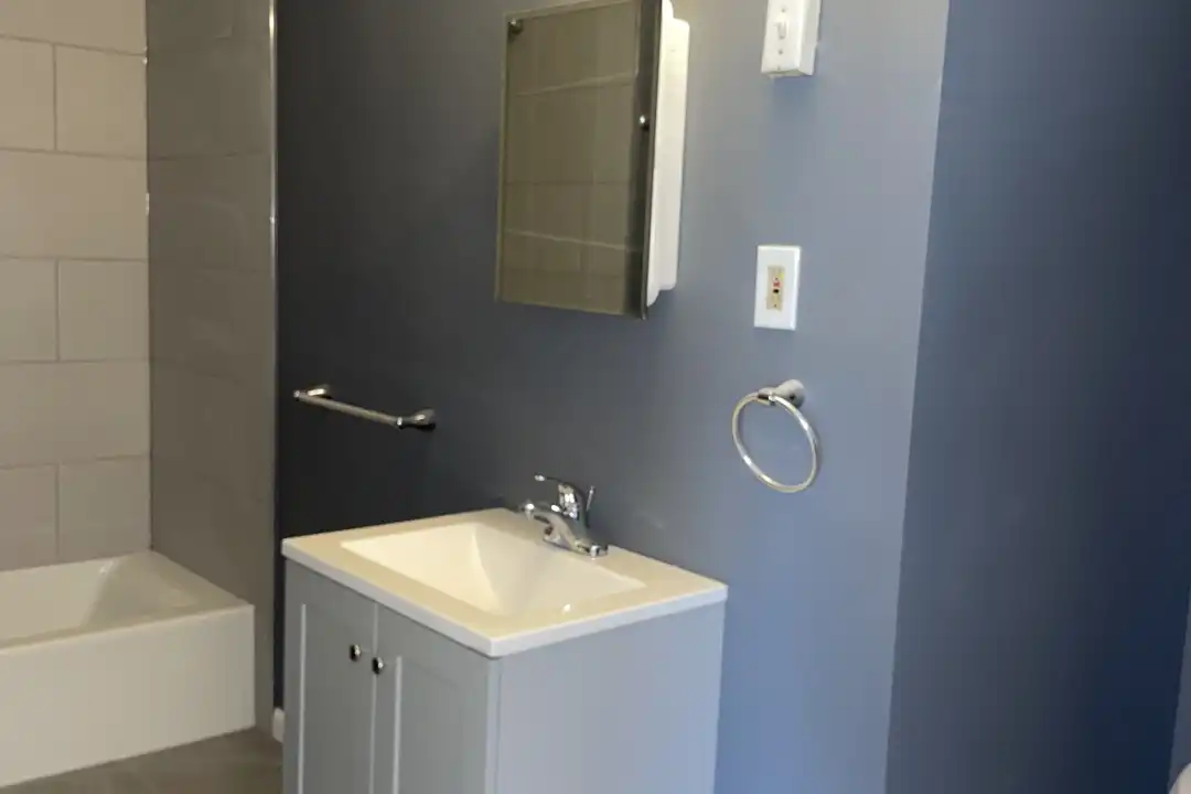 1348 W Front St unit 2D - More
