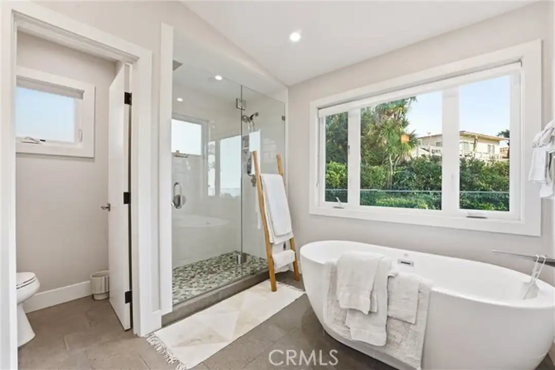 3078 Zell Dr - More