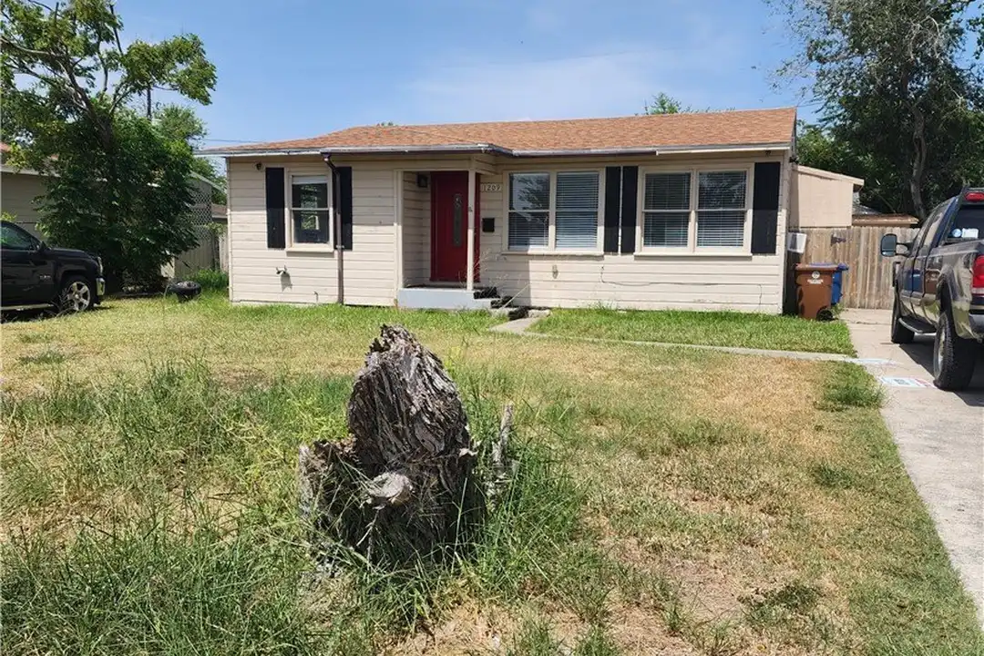 1209 Miami Dr – photo 1