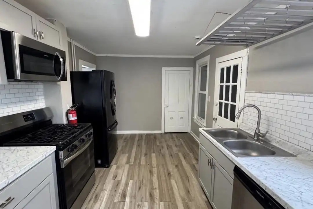 223 S 4th St unit NA – photo 1