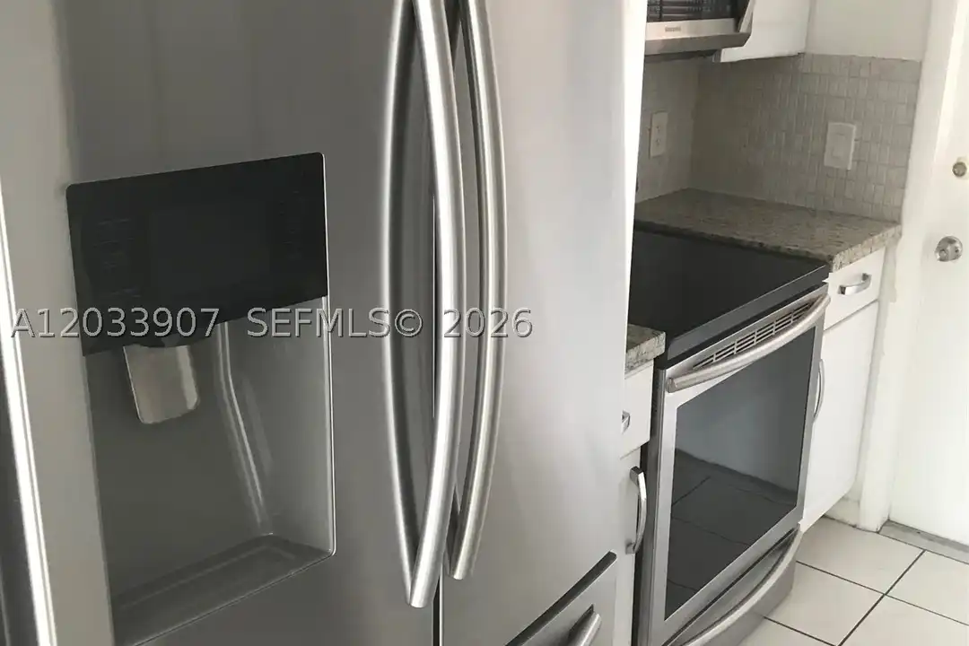 2495 SW 82nd Ave unit 304 - View 2