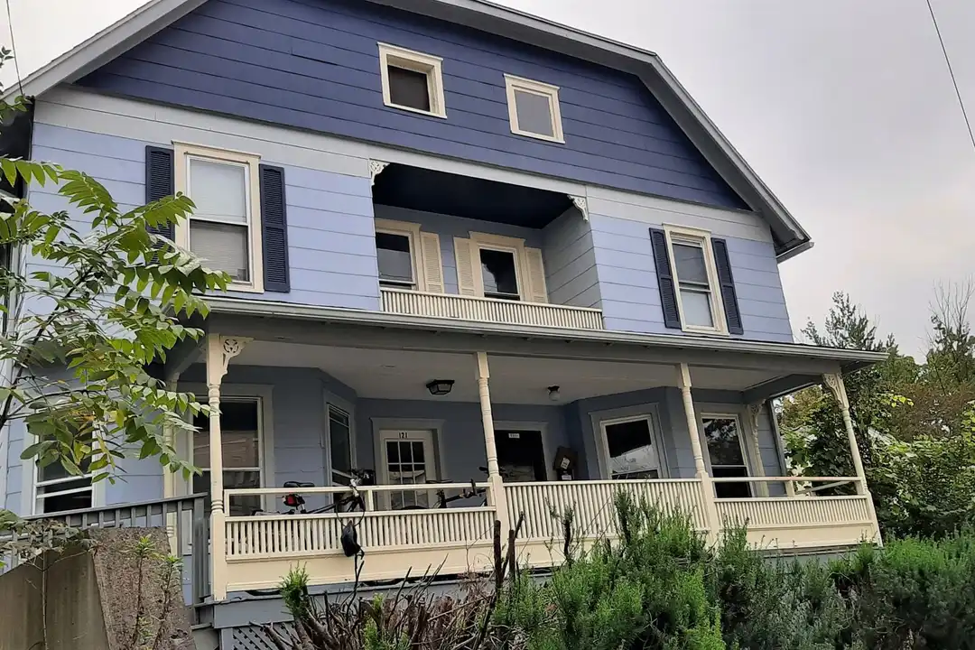 119-121 Prospect St