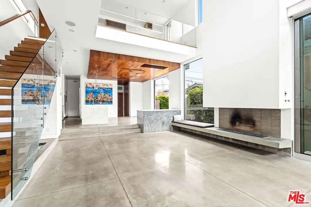 House in Los Angeles - View 5