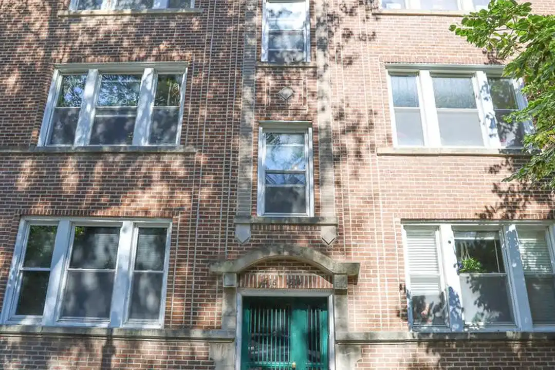 5866 N Ridge Ave – photo 1