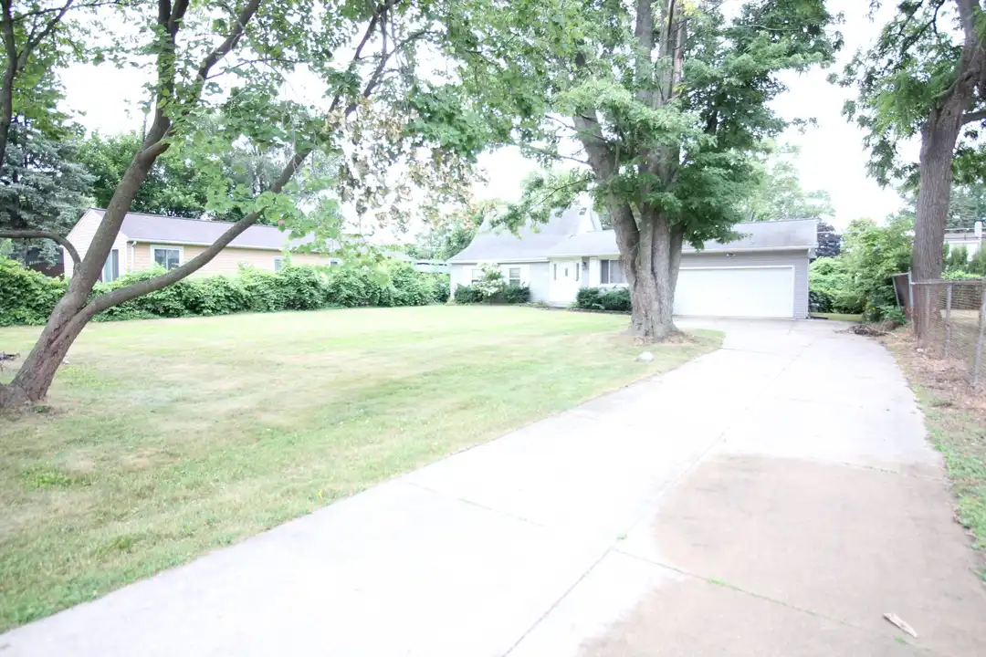 19671 Jeanette St – photo 1