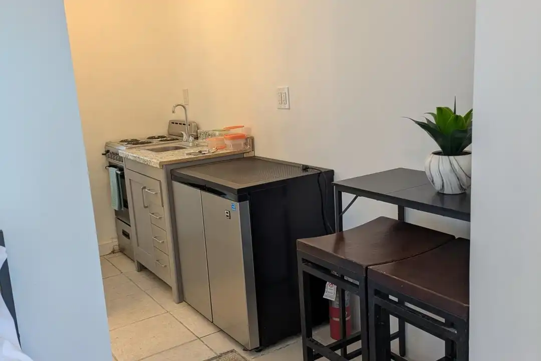3312 SE 4th St #3 - View 2
