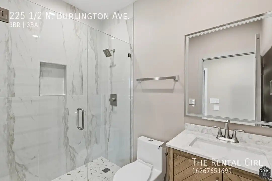 225 N Burlington Ave - View 6