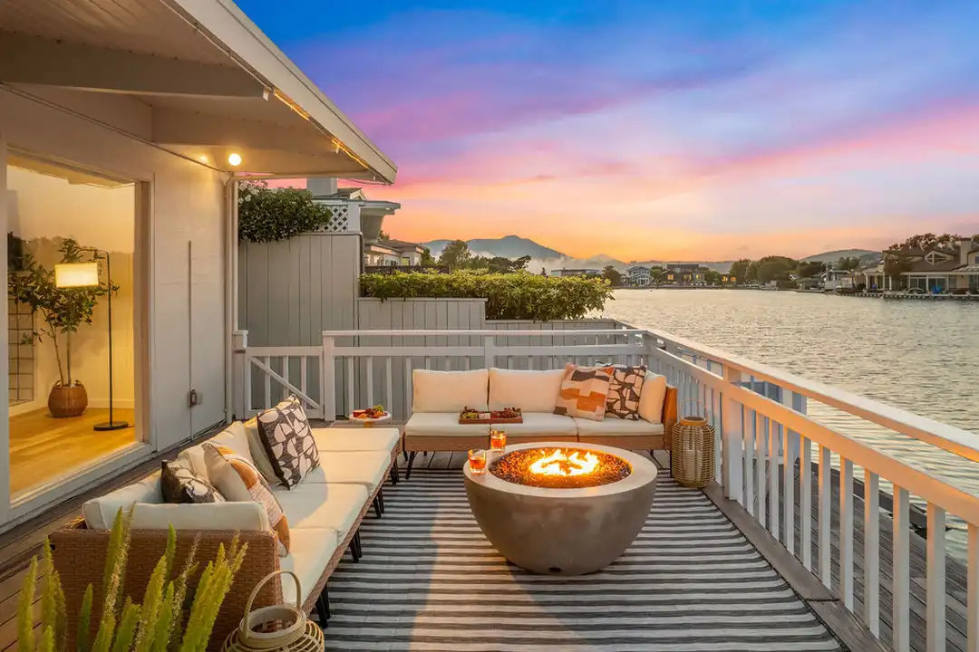 218 San Rafael Ave - View 2