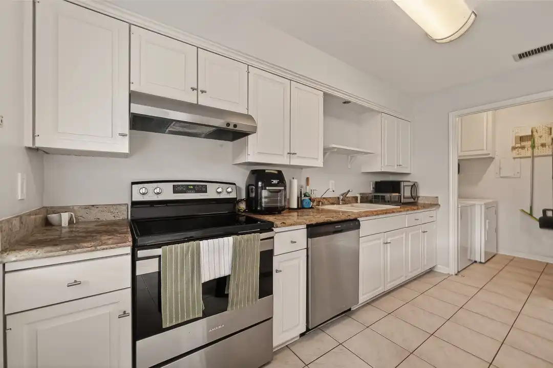 6404 Burgoyne Dr. unit 159 - More