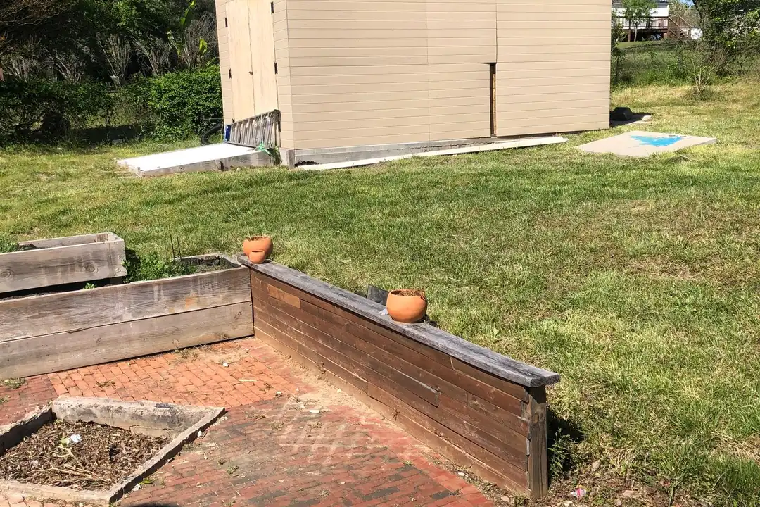 1305 Ewing Dr - View 6