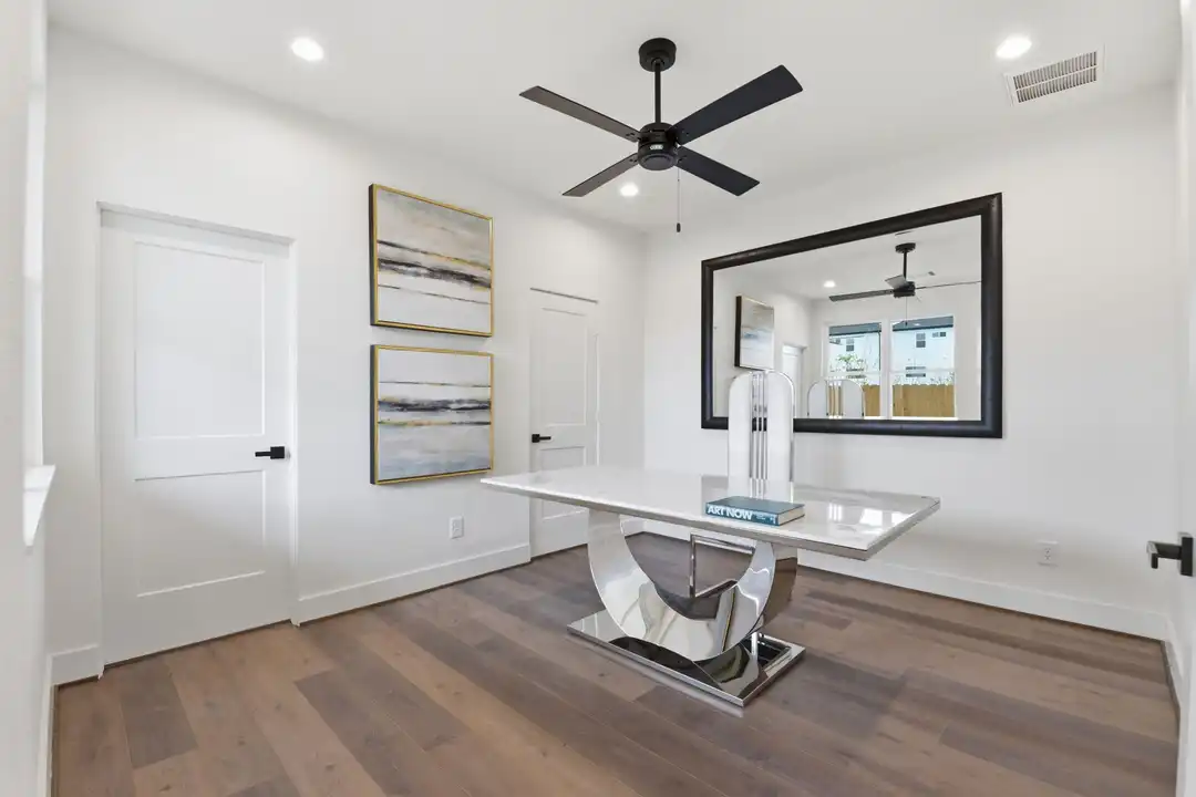 7704 Earl Rudder Wy - View 5