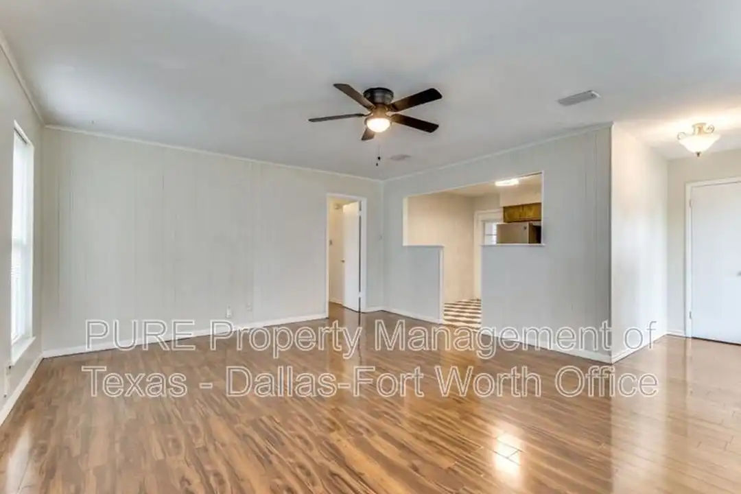 1224 Parkwood Pl - View 4