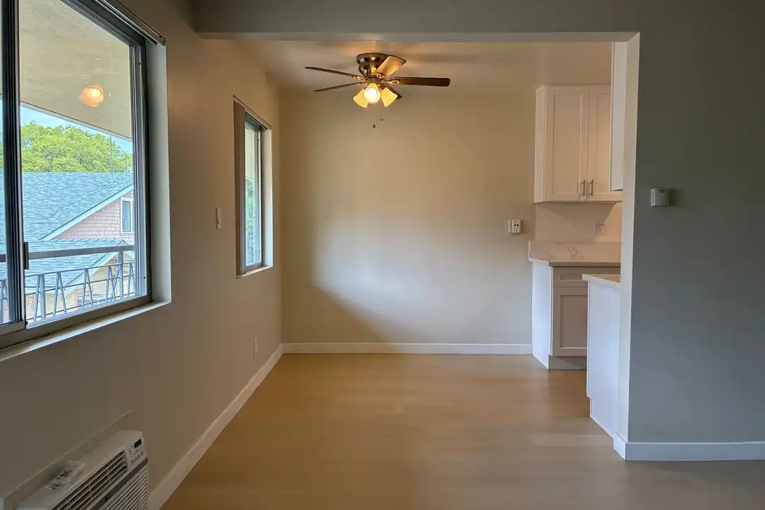 319 N Kenwood St unit 319-8 - View 4