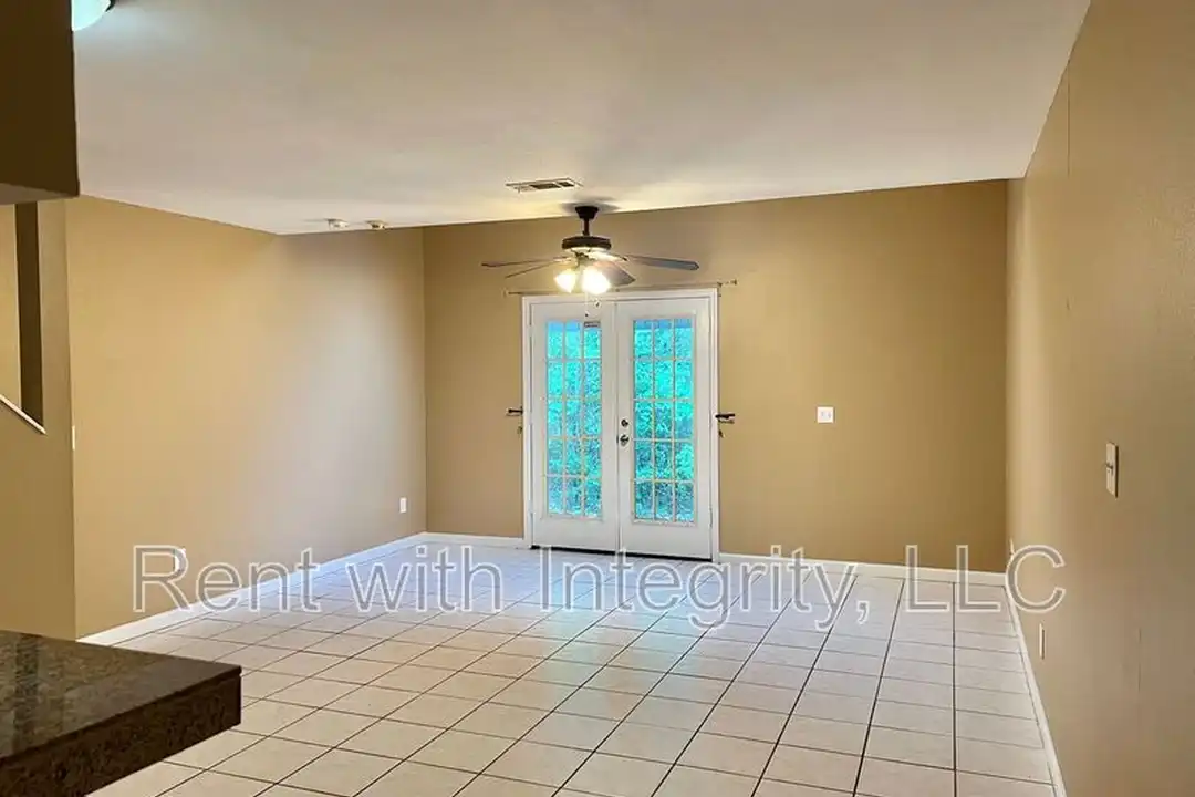 2186 Timberwood Cir N - View 5