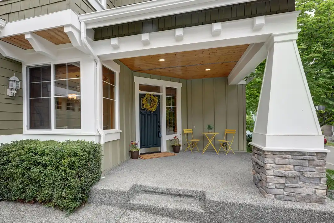 8827 NE 148th Pl - View 2
